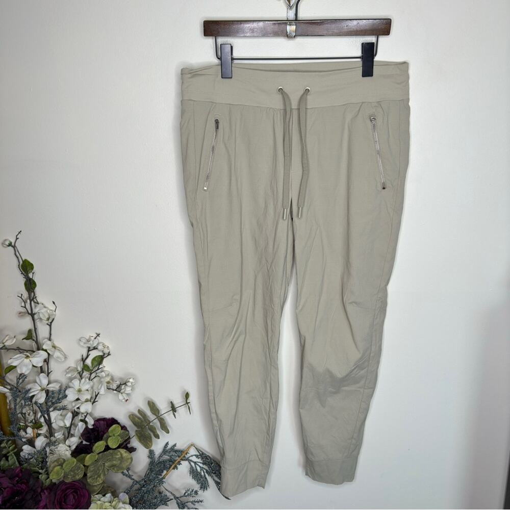 ATHLETA Trekkie North Jogger Ecru Cream Tan {DD53} - Picture 2 of 5
